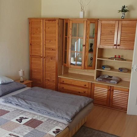 Hegyalja Apartman Zalaegerszeg Exterior foto