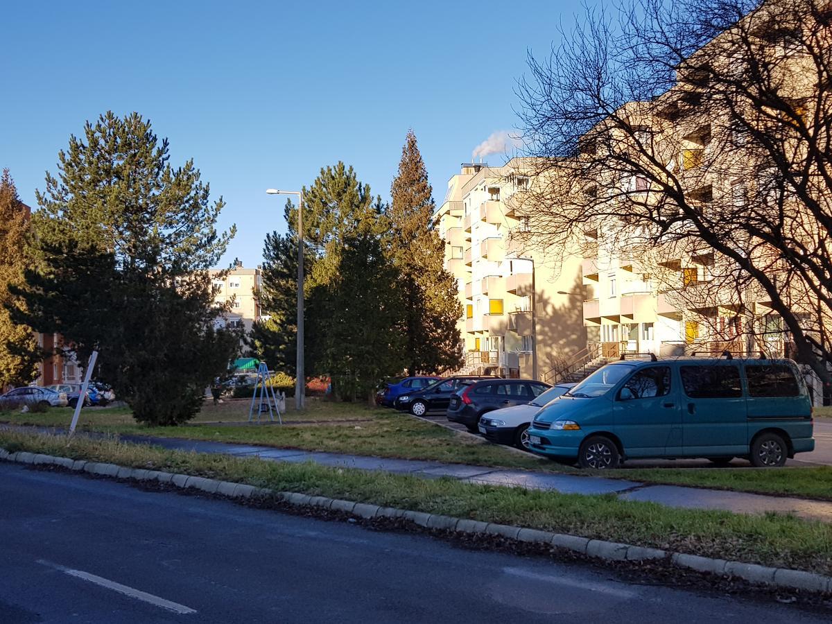 Hegyalja Apartman Zalaegerszeg Exterior foto